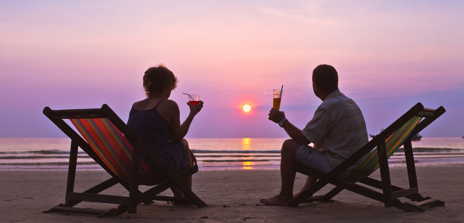 relax on beach